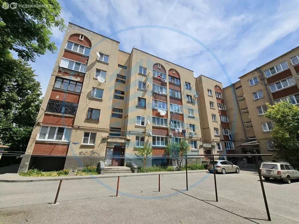 4-комнатная квартира: Ессентуки, улица Свердлова, 1 (91 м) - Фото 0