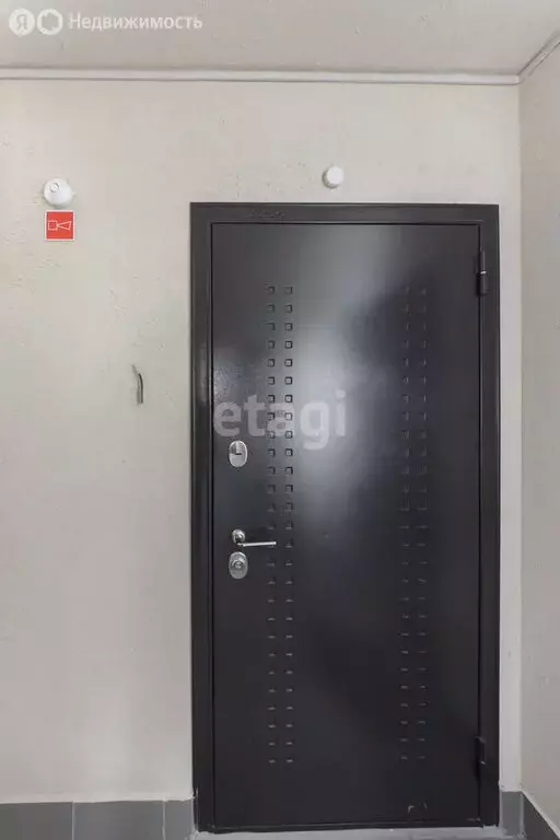 2-комнатная квартира: Тюмень, улица Монтажников, 34 (58.8 м) - Фото 2