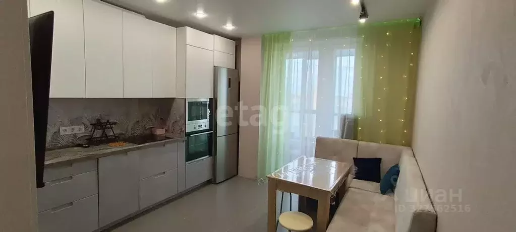 2-к кв. Тюменская область, Тюмень ул. Константина Посьета, 16 (58.8 м) - Фото 2