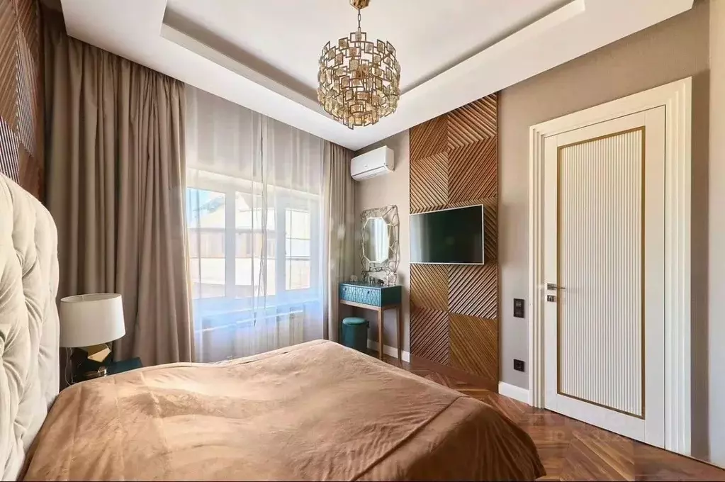 Квартира, 3 комнаты, 320 м - Фото 1