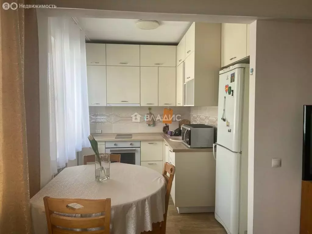 3-комнатная квартира: Улан-Удэ, улица Хахалова, 5 (58.7 м) - Фото 1