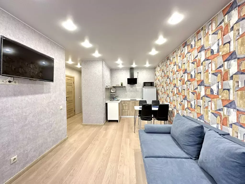 2-к кв. Тюменская область, Тюмень ул. Первооткрывателей, 6 (40.0 м) - Фото 1