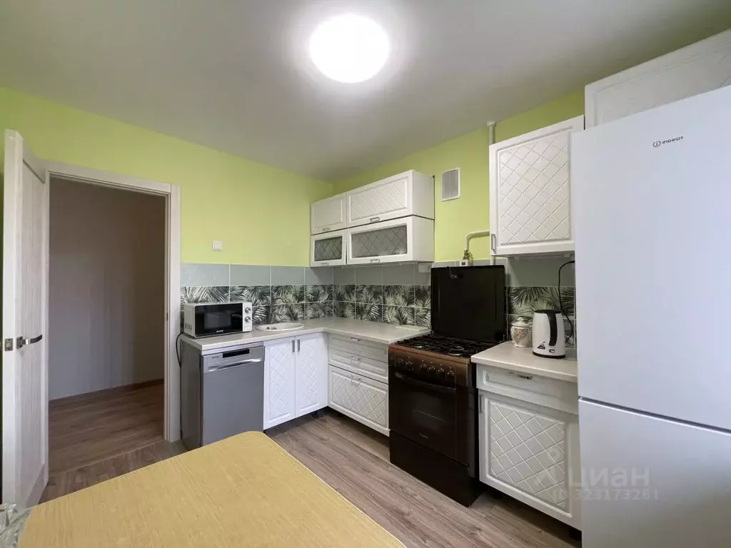 3-к кв. Башкортостан, Уфа ул. Степана Кувыкина, 35 (79.0 м) - Фото 0