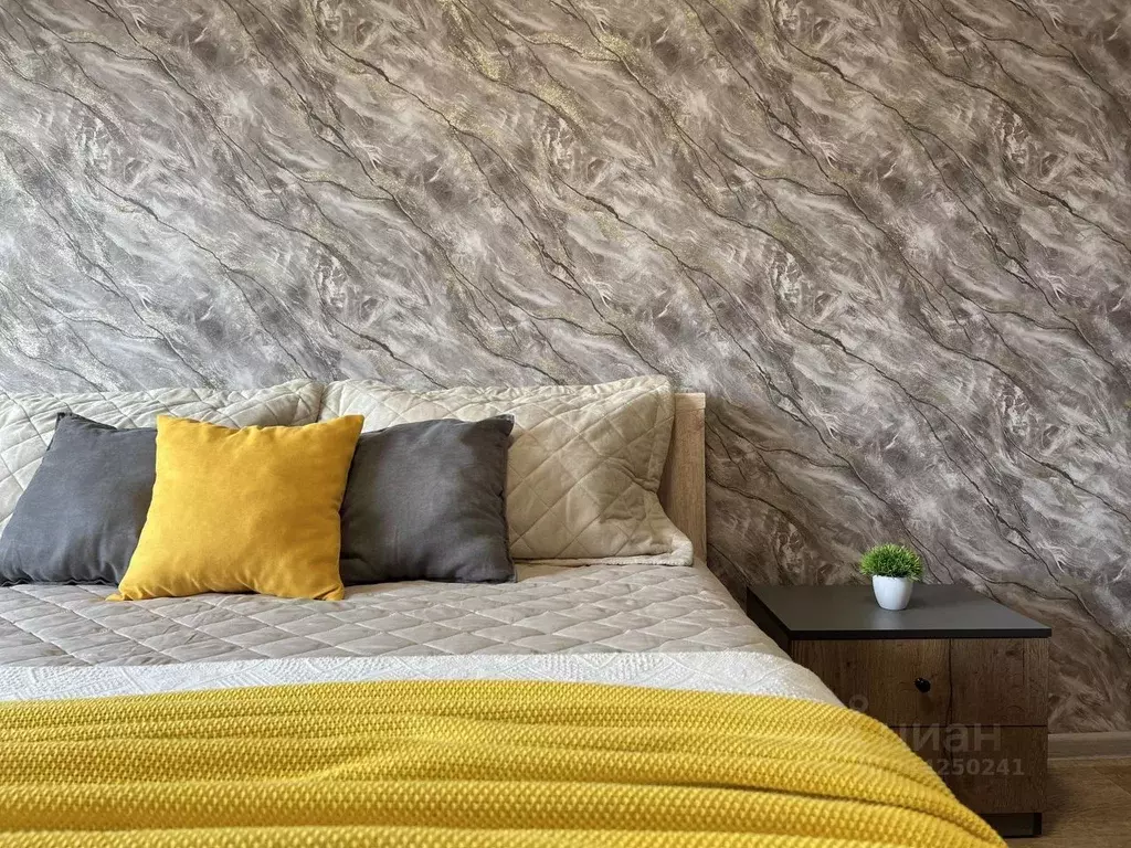 1-к кв. Сахалинская область, Южно-Сахалинск ул. Есенина, 7 (40.0 м) - Фото 1