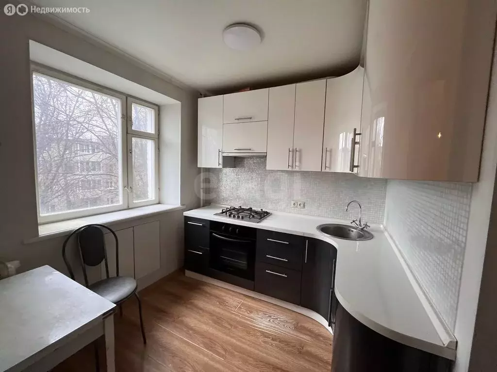 3-комнатная квартира: Воскресенск, микрорайон Центральный, улица ... - Фото 2