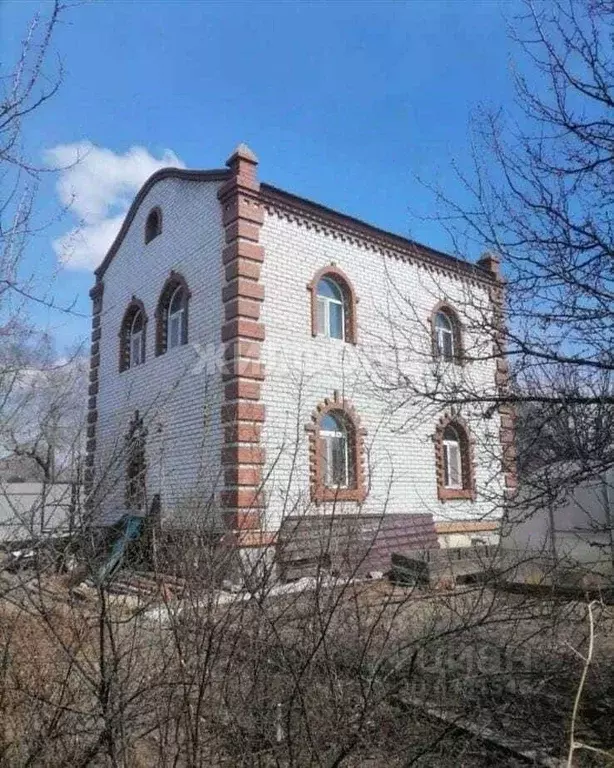 Дом в Амурская область, Благовещенск Октябрьская ул. (150 м) - Фото 0