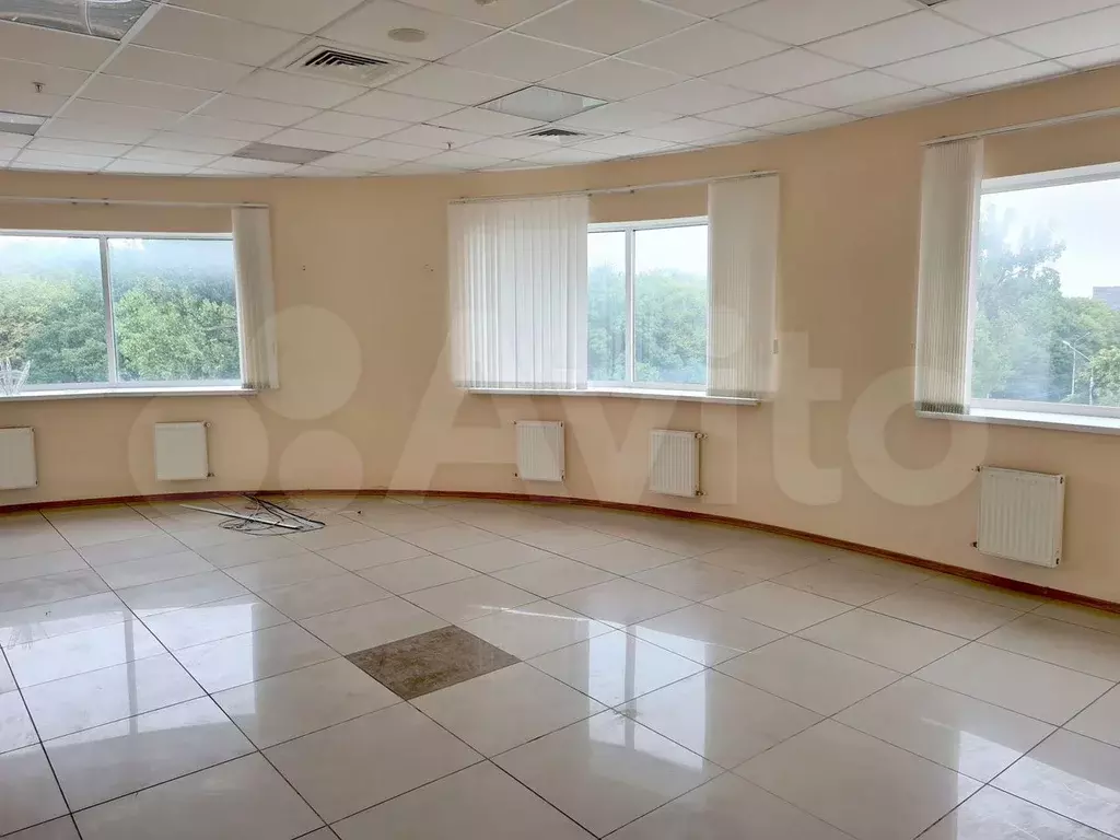 Аренда офисных помещений 56,3; 55,9; 77,1 м2, в Бизнес центре Европарк - Фото 1