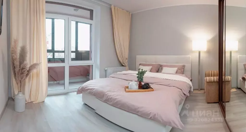 1-к кв. Свердловская область, Екатеринбург ул. Азина, 22/7 (40.0 м) - Фото 0