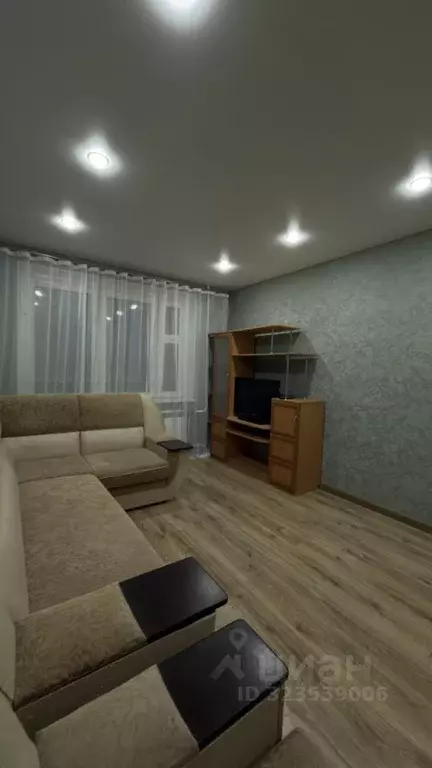 2-к кв. Татарстан, Набережные Челны 37-й комплекс, 28 (54.0 м) - Фото 1