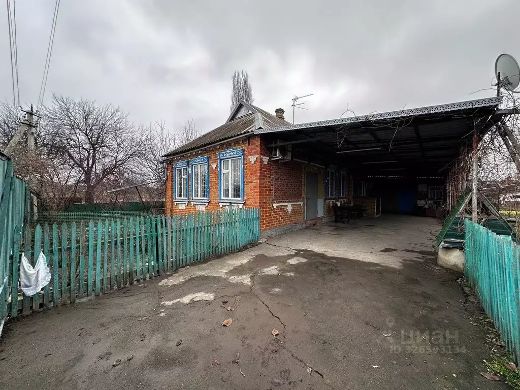 Дом в Краснодарский край, Динской район, с. Красносельское ул. ... - Фото 1