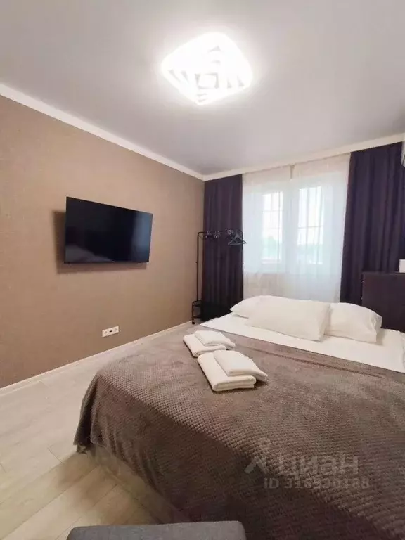 1-к кв. Краснодарский край, Горячий Ключ ул. Закруткина, 17 (36.0 м) - Фото 0