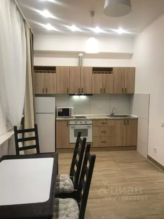 Студия Тюменская область, Тюмень ул. Хохрякова, 97 (38.0 м) - Фото 0