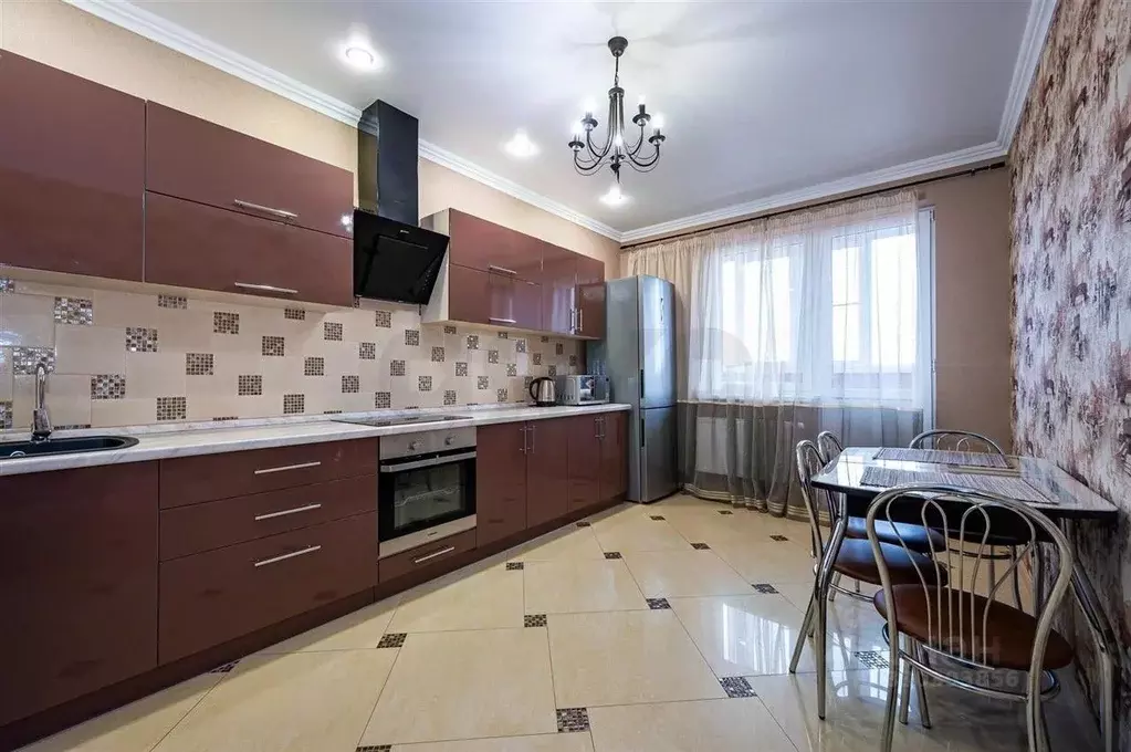 2-к кв. Краснодарский край, Краснодар ул. 9 Мая (70.7 м) - Фото 1