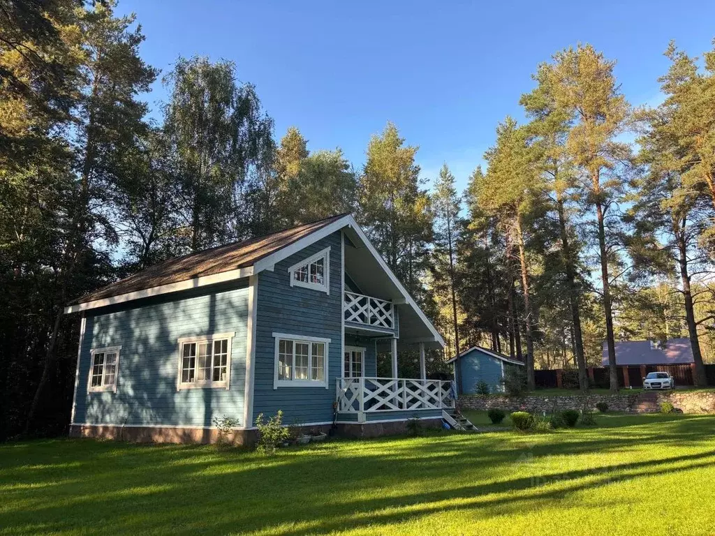 Дом в Ленинградская область, Выборгский район, Рощинское городское ... - Фото 2