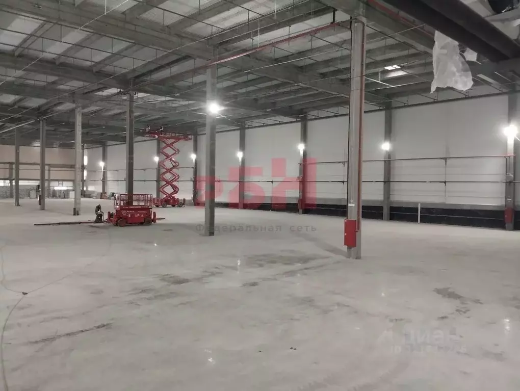 Склад в Свердловская область, Екатеринбург проезд 3-й Южный ЕКАД, 11 ... - Фото 1