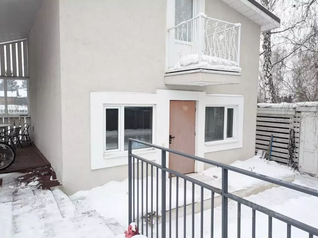 Дом в Красноярский край, с. Сухобузимское ул. Калинина, 49А (62 м) - Фото 1