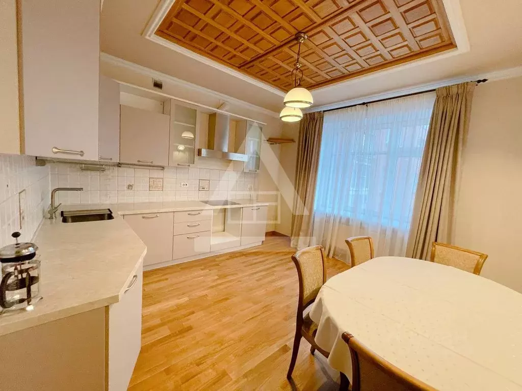 4-к кв. Челябинская область, Челябинск ул. Свободы, 88Б (171.5 м) - Фото 1