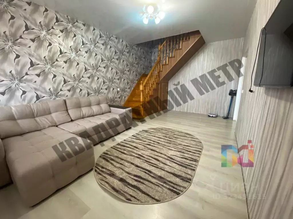 3-к кв. Калмыкия, Элиста 9-й мкр, 176к3 (83.7 м) - Фото 1