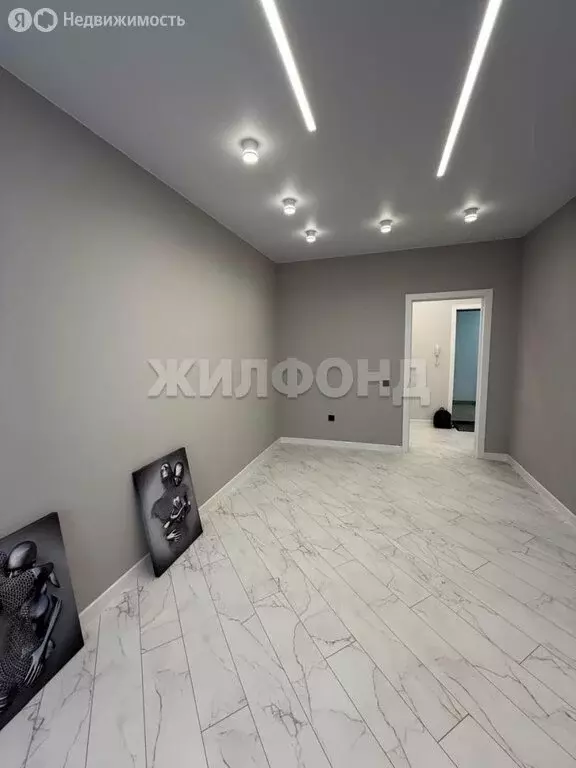 2-комнатная квартира: Абакан, улица Генерала Тихонова, 8 (65 м) - Фото 1