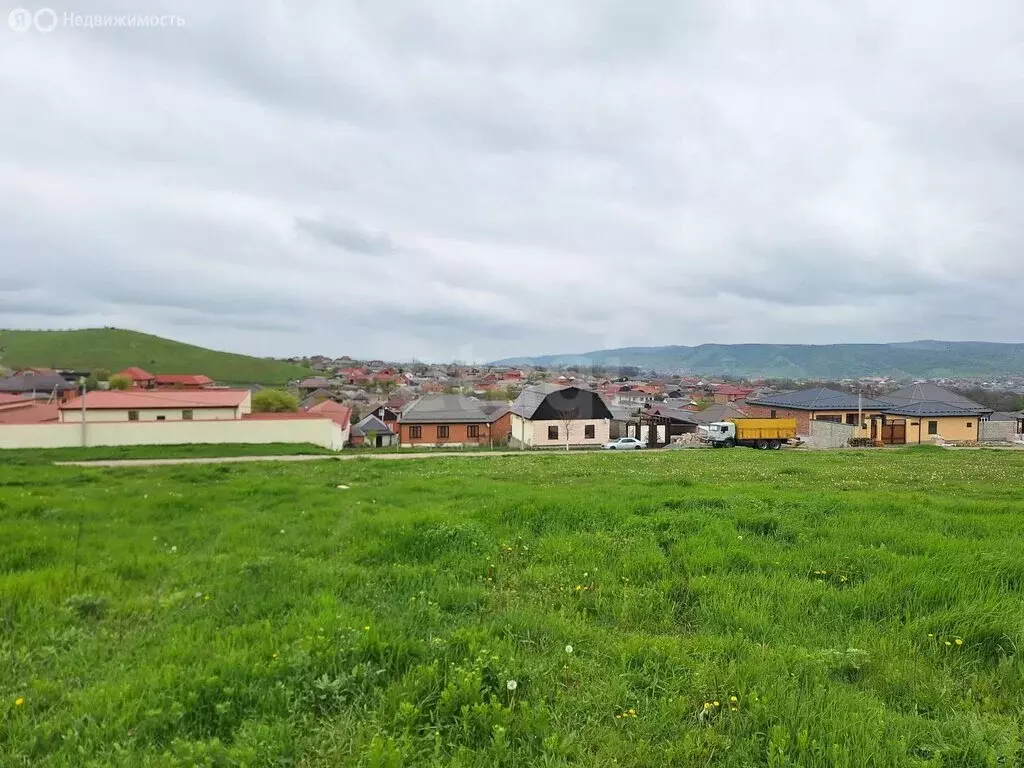 Участок в Назрань, Гамурзиевский административный округ (9 м) - Фото 1