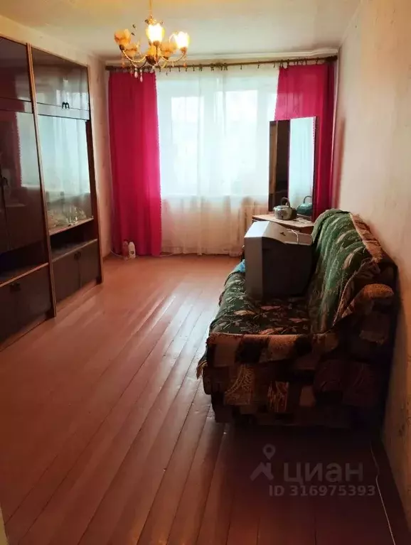 2-к кв. Новгородская область, Чудово Молодогвардейская ул., 18 (46.9 ... - Фото 0