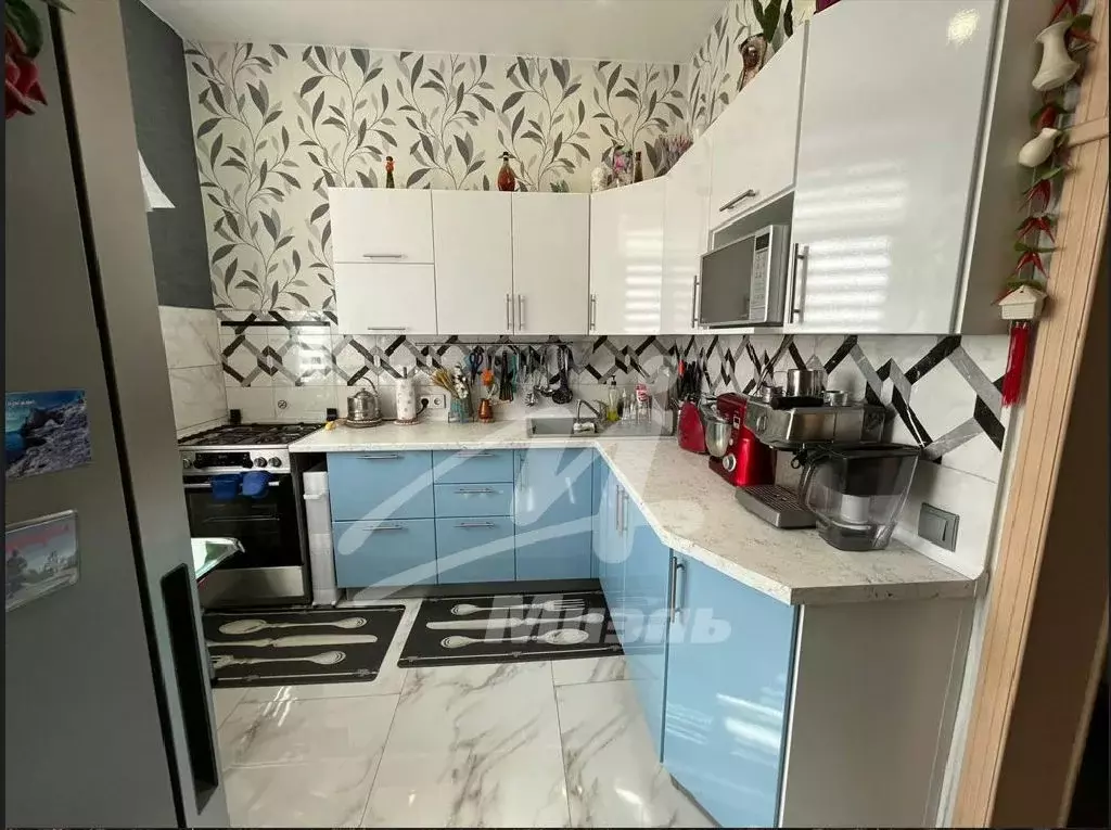 Продается комната в 3-комнатной квартире - Фото 1