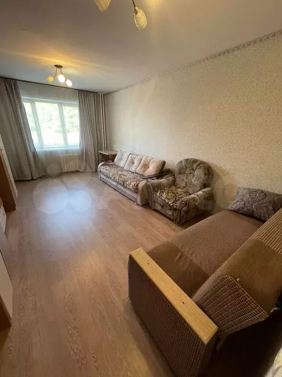 1-к. квартира, 49 м, 1/10 эт. - Фото 1