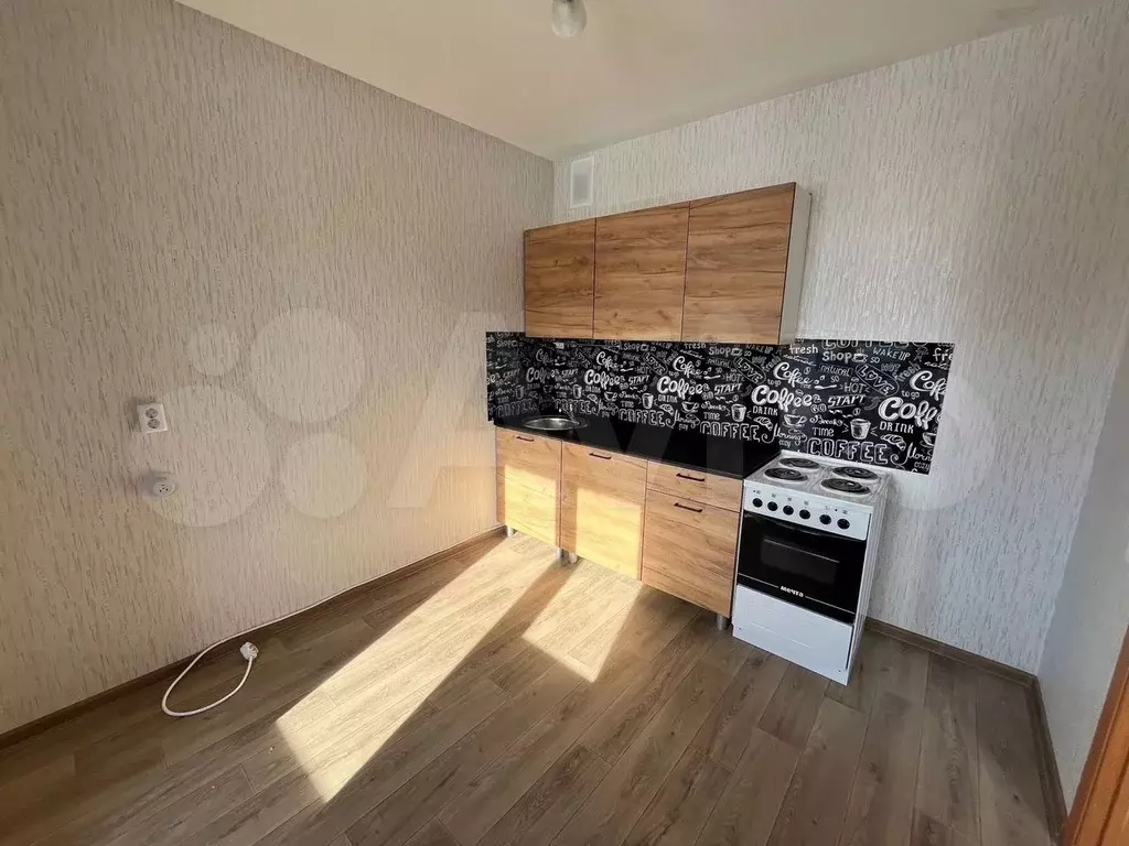 1-к. квартира, 32 м, 4/10 эт. - Фото 0