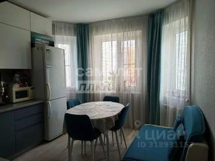 2-к кв. Курская область, Курск ул. Домостроителей, 8 (56.0 м) - Фото 1