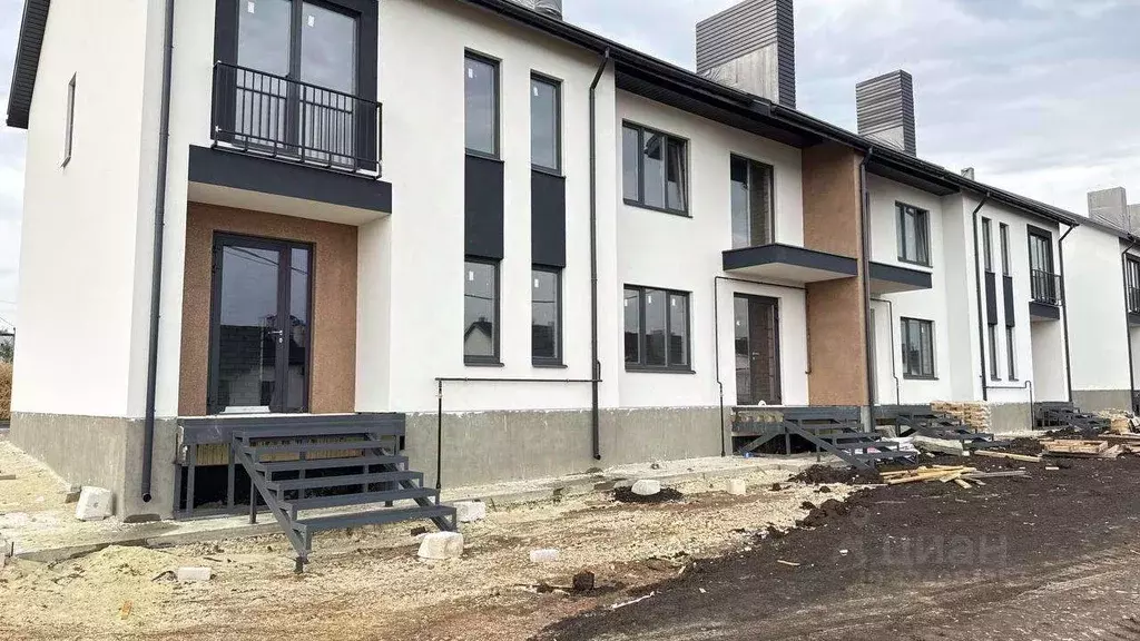 Таунхаус в Воронежская область, Семилукский район, Губаревское с/пос, ... - Фото 1