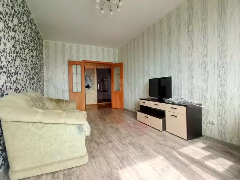 1-к. квартира, 40 м, 10/18 эт. - Фото 0