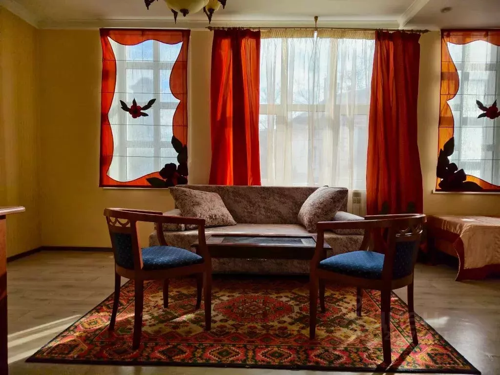 Комната Крым, Евпатория ул. Караева, 1 - Фото 1