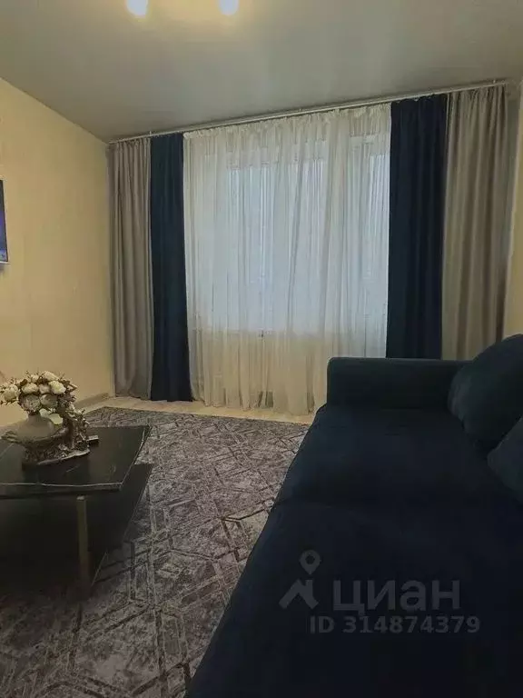 2-к кв. Свердловская область, Екатеринбург ул. Токарей, 48 (45.0 м) - Фото 1
