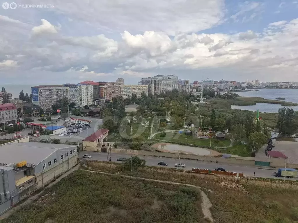 3-комнатная квартира: Махачкала, улица Эльзы Ибрагимовой, 31Бк2 (104 ... - Фото 0
