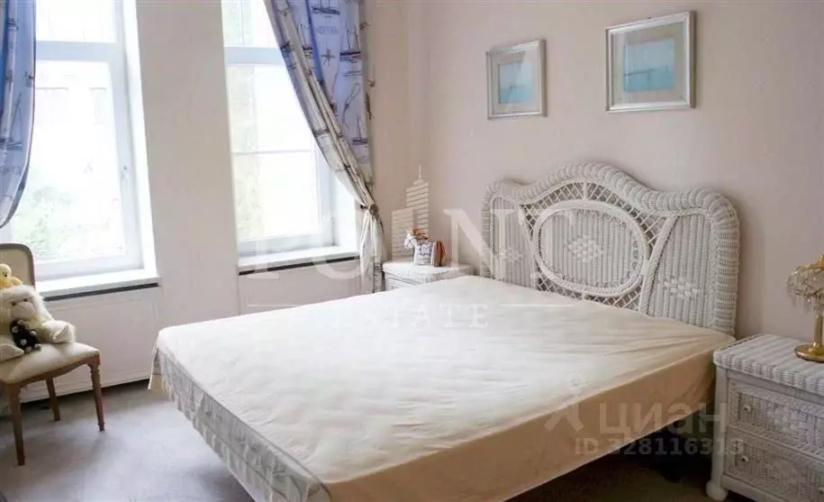 Коттедж в Московская область, Одинцовский городской округ, д. Жуковка, ... - Фото 1