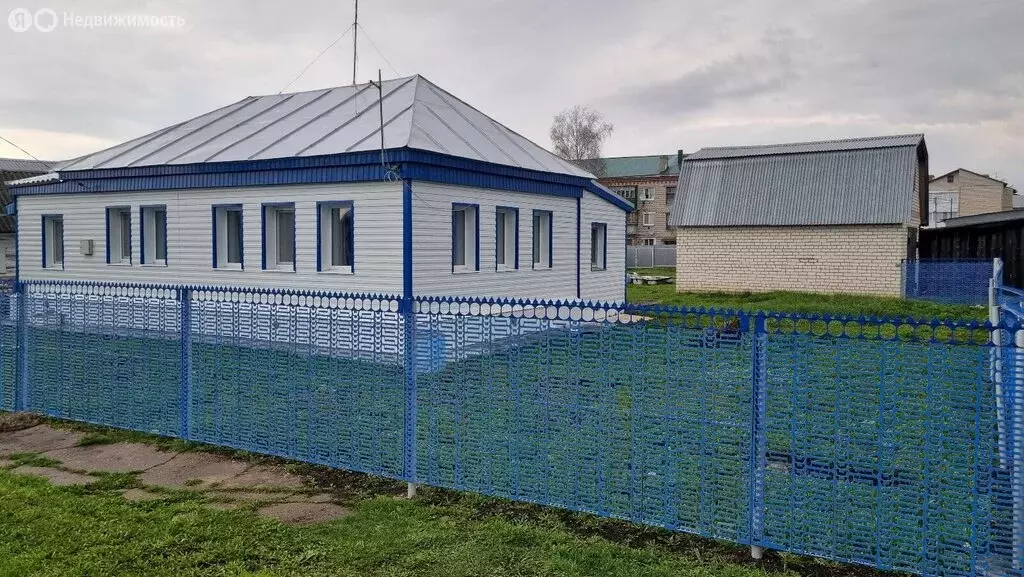 Дом в Ульяновская область, Цильнинское городское поселение, рабочий ... - Фото 1