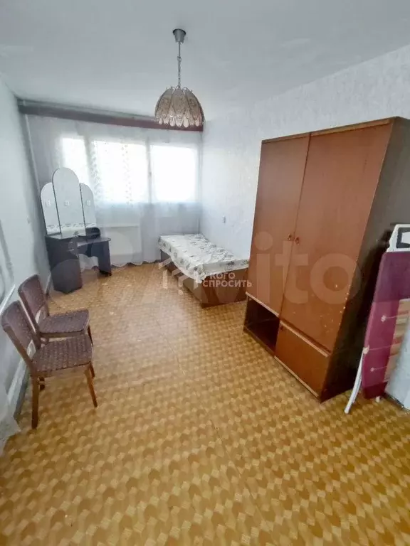 Комната 33,9 м в 3-к., 1/9 эт. - Фото 1