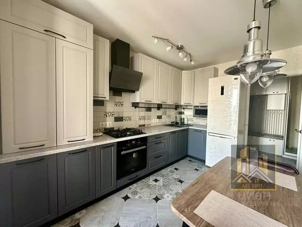 2-к кв. Татарстан, Казань ул. Аметьевская магистраль, 8 (54.0 м) - Фото 2