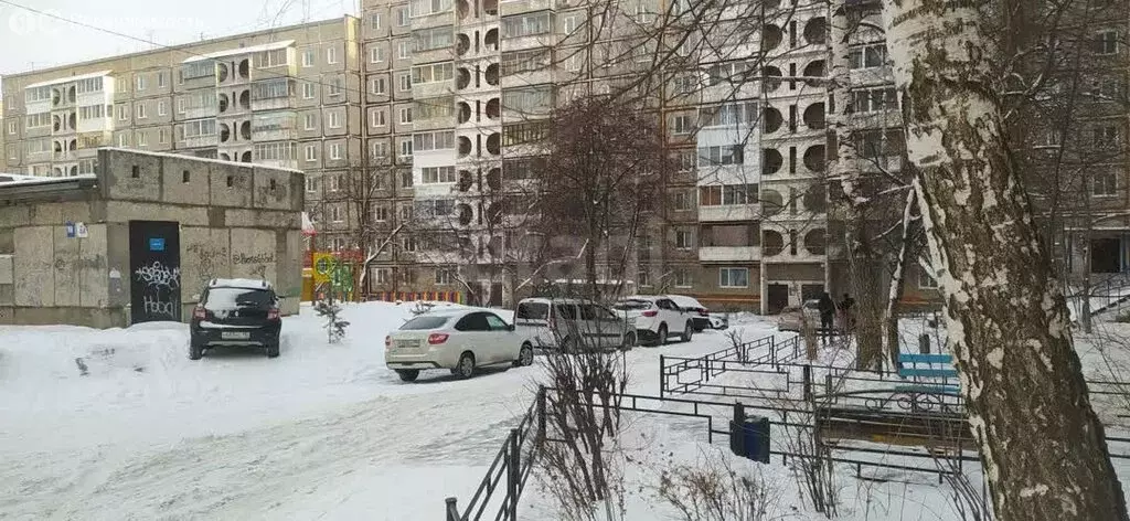 4-комнатная квартира: Нижний Тагил, Пихтовая улица, 40 (73 м) - Фото 1