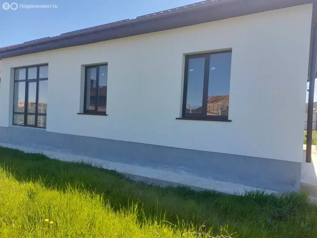Дом в Трудовское сельское поселение, село Строгоновка (95 м) - Фото 2