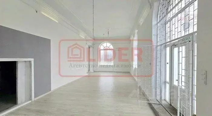 Торговая площадь в Севастополь ул. Розы Люксембург, 52 (105 м) - Фото 1