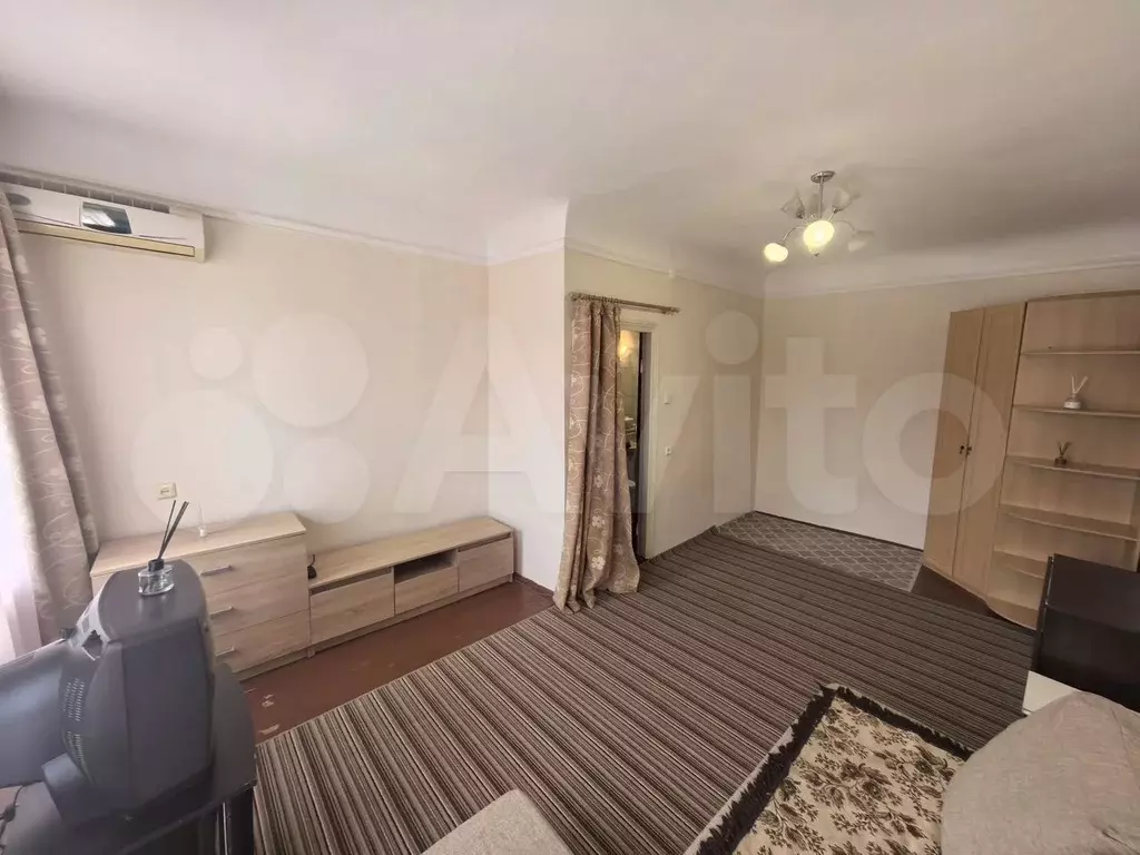 1-к. квартира, 35 м, 4/4 эт. - Фото 0