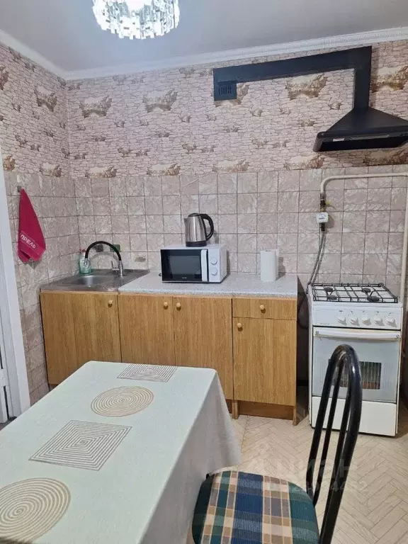 2-к кв. Краснодарский край, Горячий Ключ ул. Ярославского, 104Б (60.0 ... - Фото 1