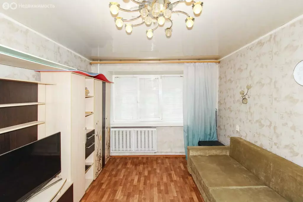 2-комнатная квартира: Тюмень, Уральская улица, 10 (49.7 м) - Фото 2