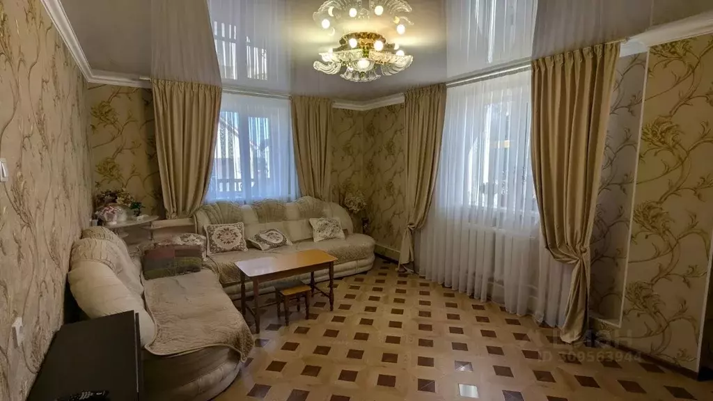 Дом в Ставропольский край, Ставрополь ул. Репина (250 м) - Фото 1