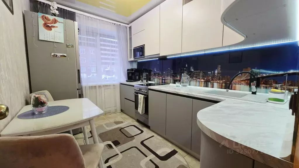 3-к кв. Кемеровская область, Кемерово Комсомольский проезд, 7 (55.4 м) - Фото 1