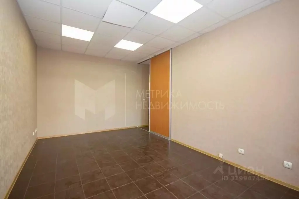 2-к кв. Тюменская область, Тюмень Советская ул., 84 (63.2 м) - Фото 0