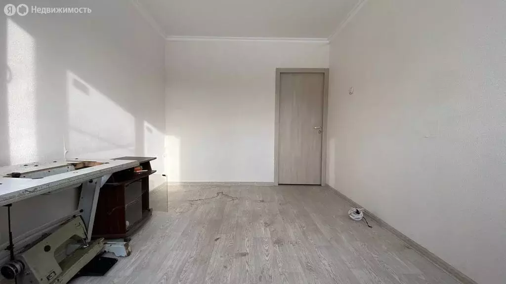 1к в 2-комнатной квартире (11.7 м) - Фото 0