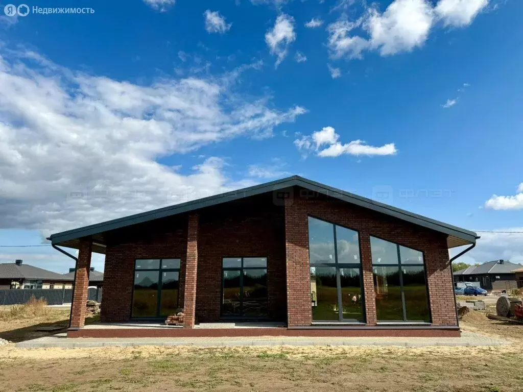 Дом в село Столбище, улица Петра Гусева, 41 (156.6 м) - Фото 1