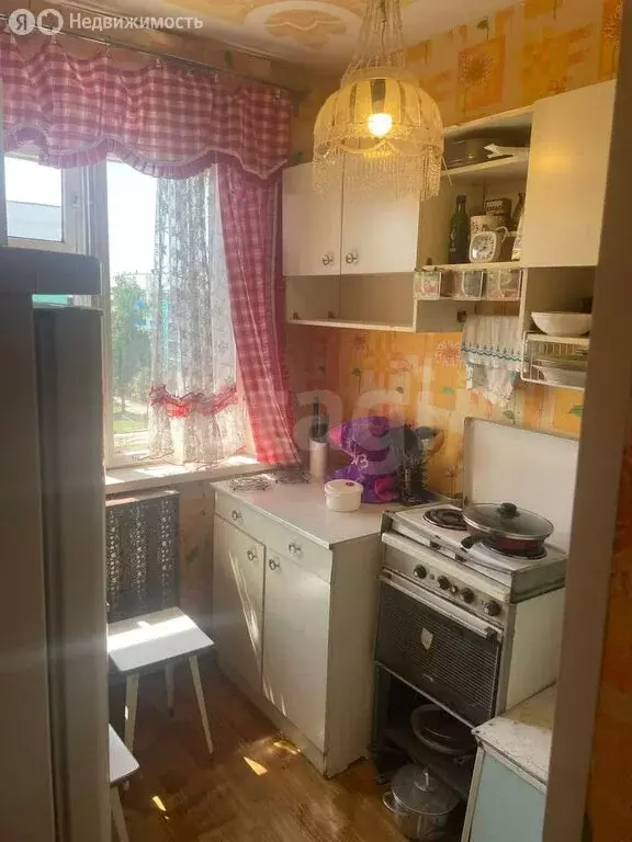 2-комнатная квартира: Усть-Катав, 1-й микрорайон, 3 (43.7 м) - Фото 1